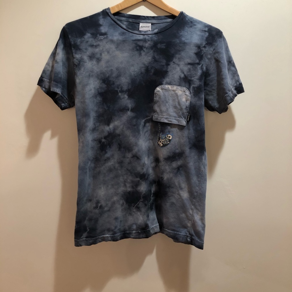 Rip n dip tee size small